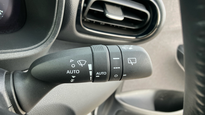 Toyota Yaris 1.5 Hybrid Excel 5dr CVT Hybrid Hatchback